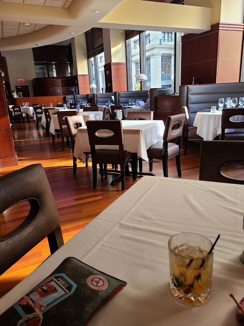 The Oceanaire Seafood Room